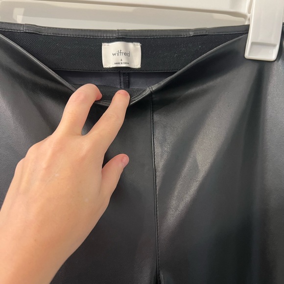 Aritzia Wilfred black“leather” pant - Picture 3 of 3